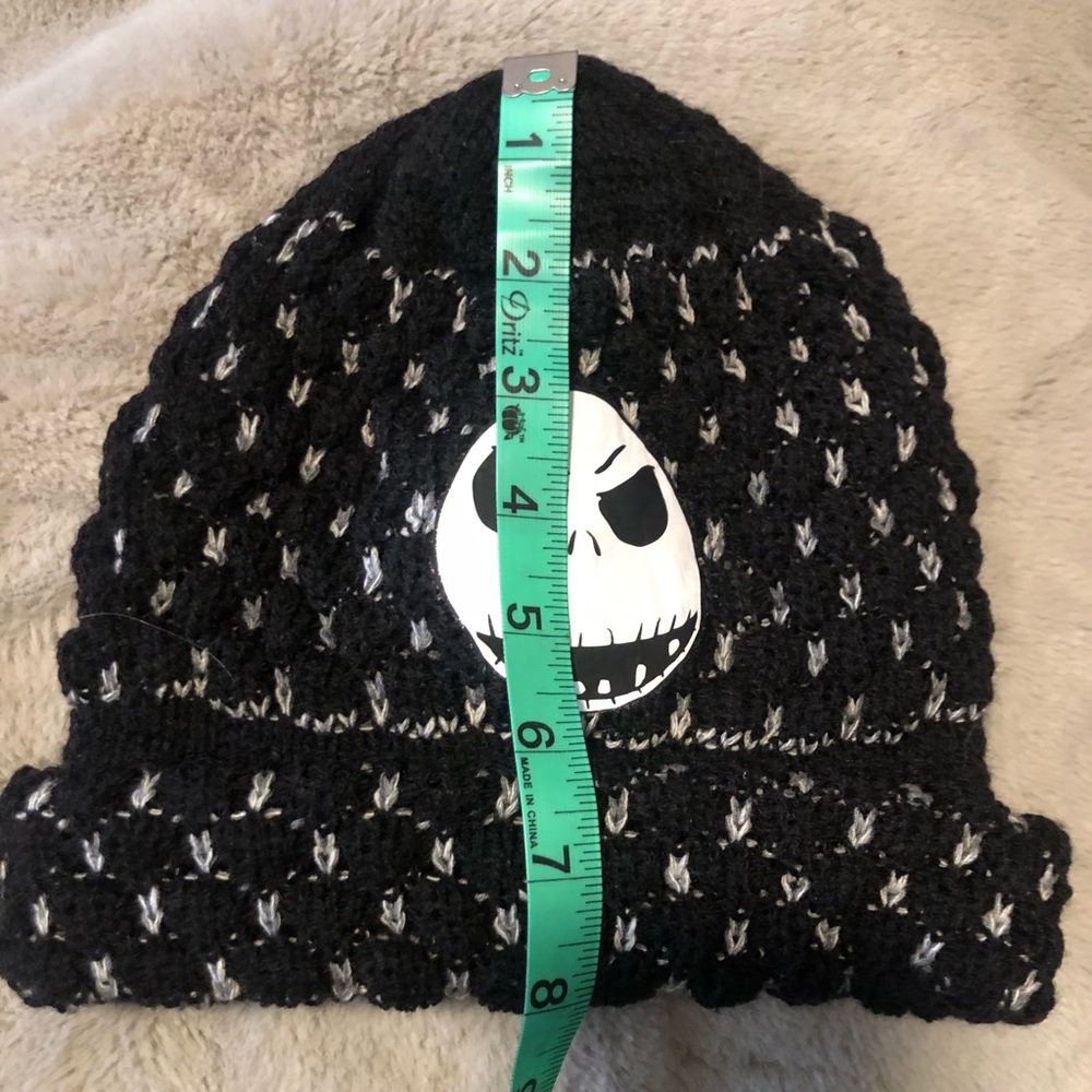 Skeleton king beanie! - Picture 5 of 5